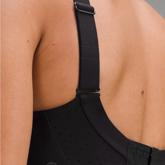 Lululemon Black Sports Bra - Picture 3 of 9